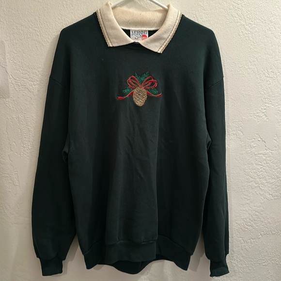Sweaters - Embroidered dark green collared Sweater ribbon pinecone vintage holiday winter